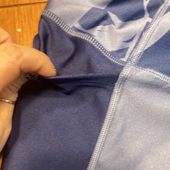 Under Armour blue workout leggings. 1X. Side pocket - Picture 5 of 5